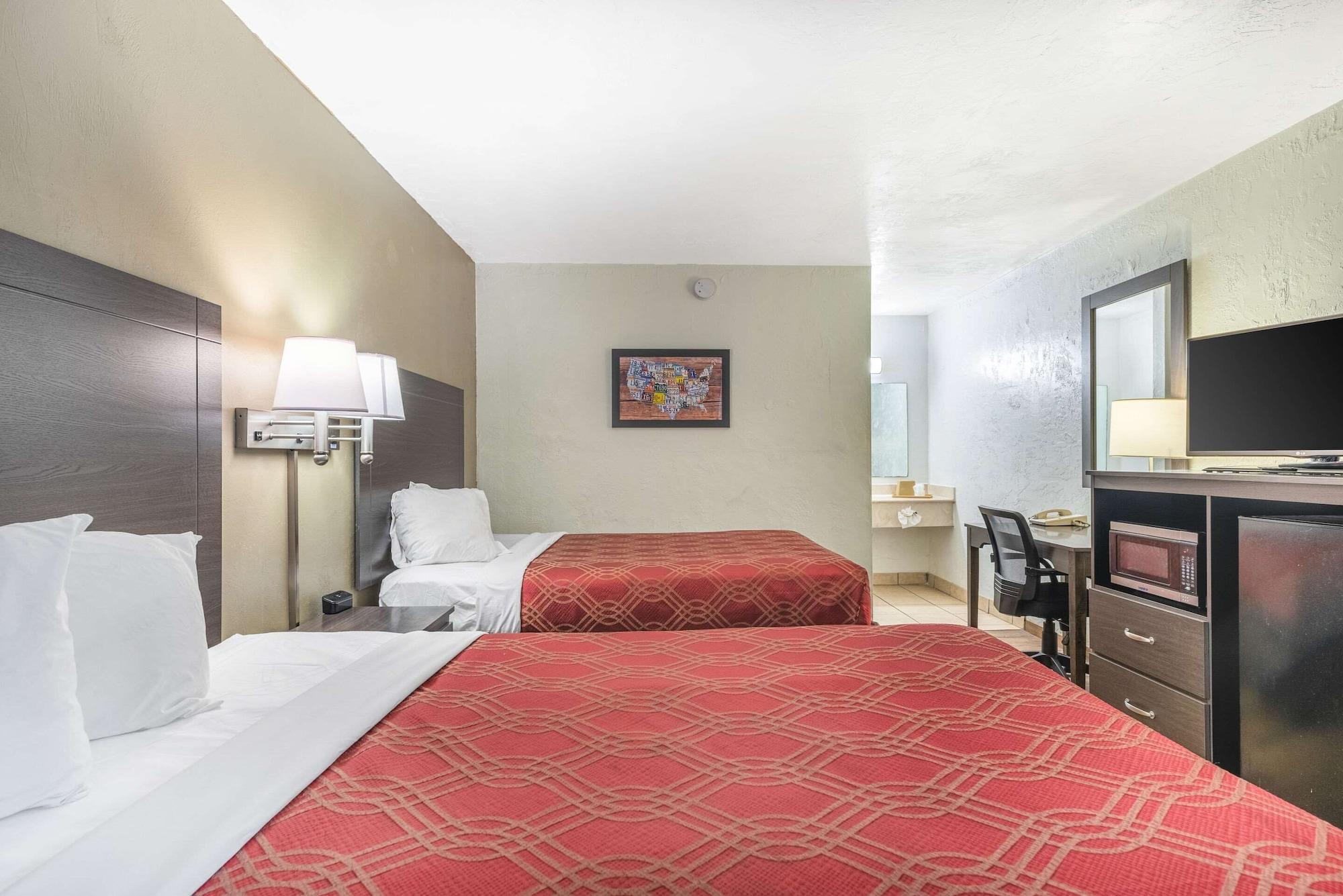 Econo Lodge University Gainesville Bagian luar foto