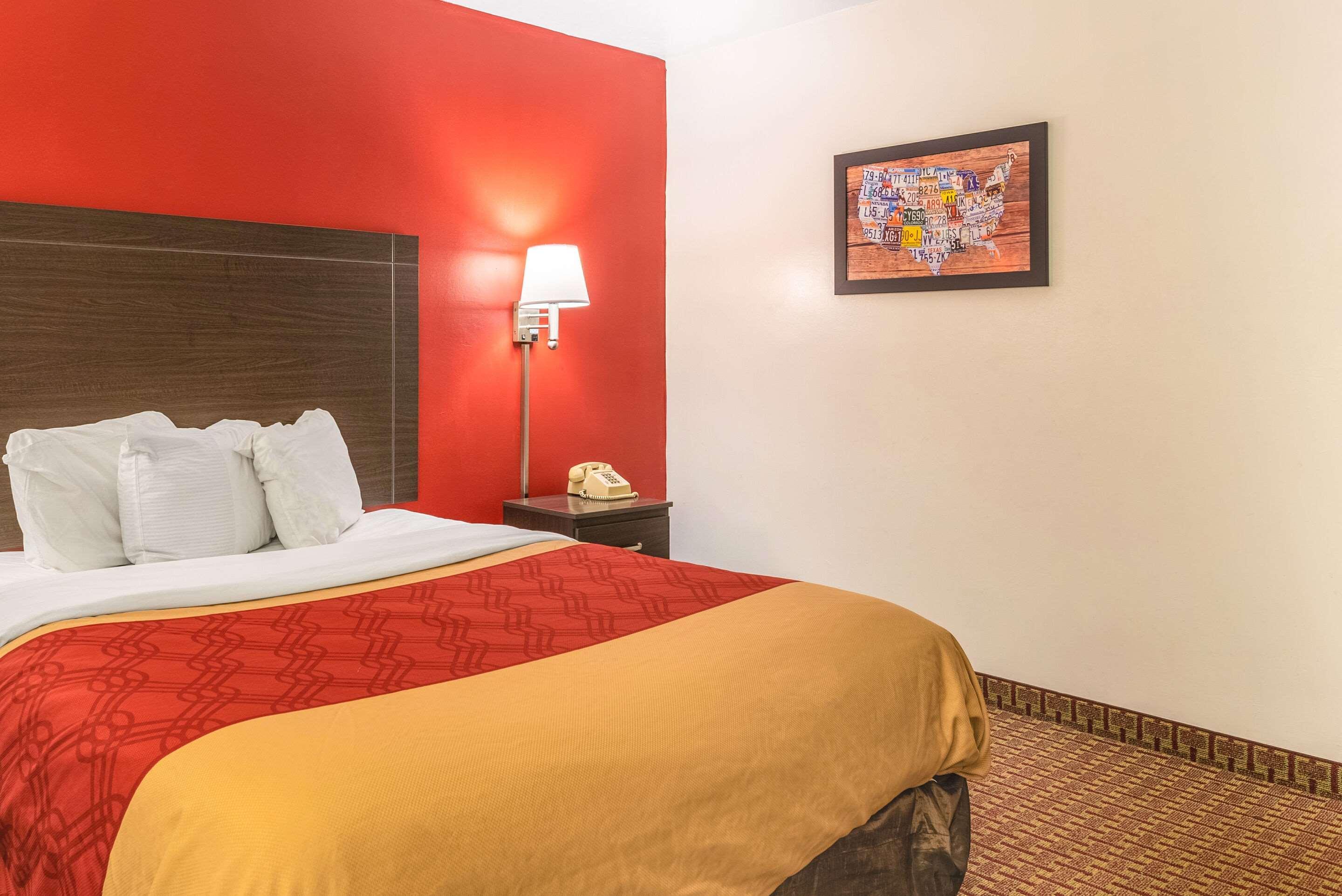 Econo Lodge University Gainesville Bagian luar foto