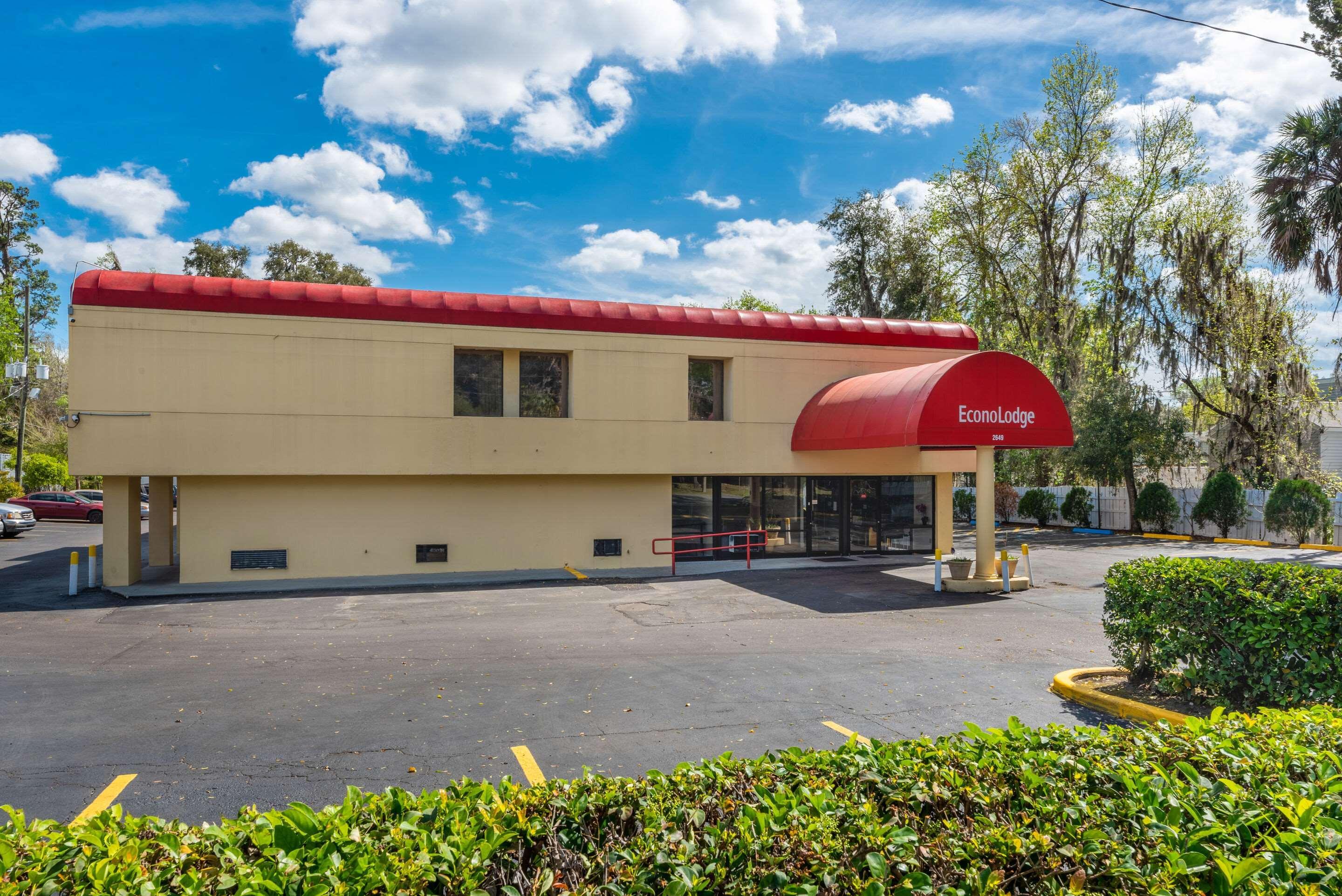 Econo Lodge University Gainesville Bagian luar foto