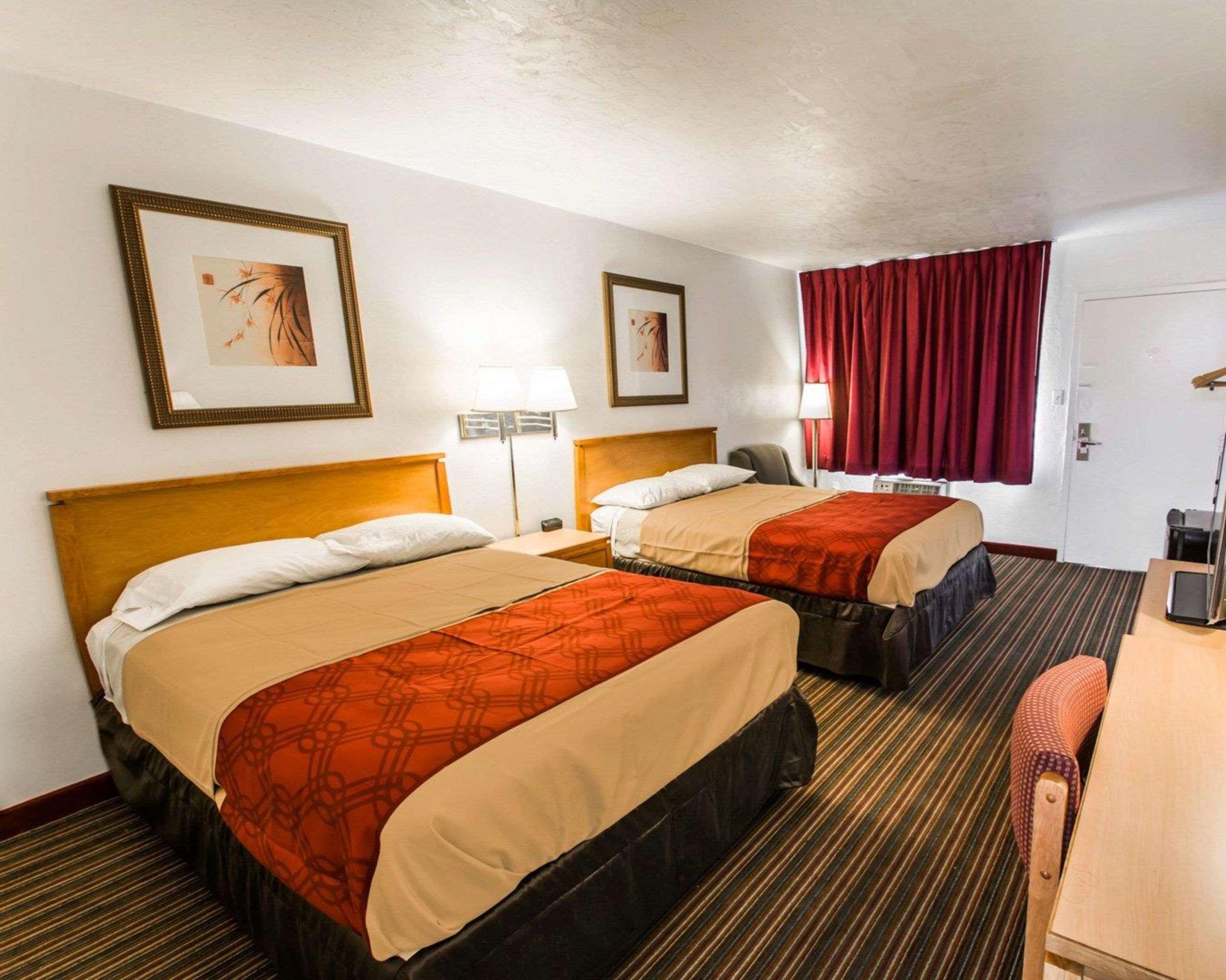 Econo Lodge University Gainesville Bagian luar foto