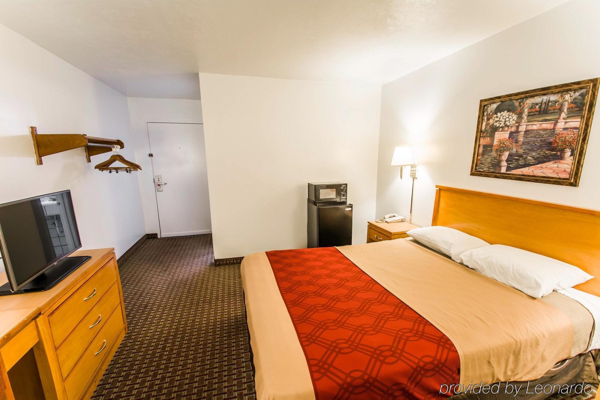 Econo Lodge University Gainesville Bagian luar foto