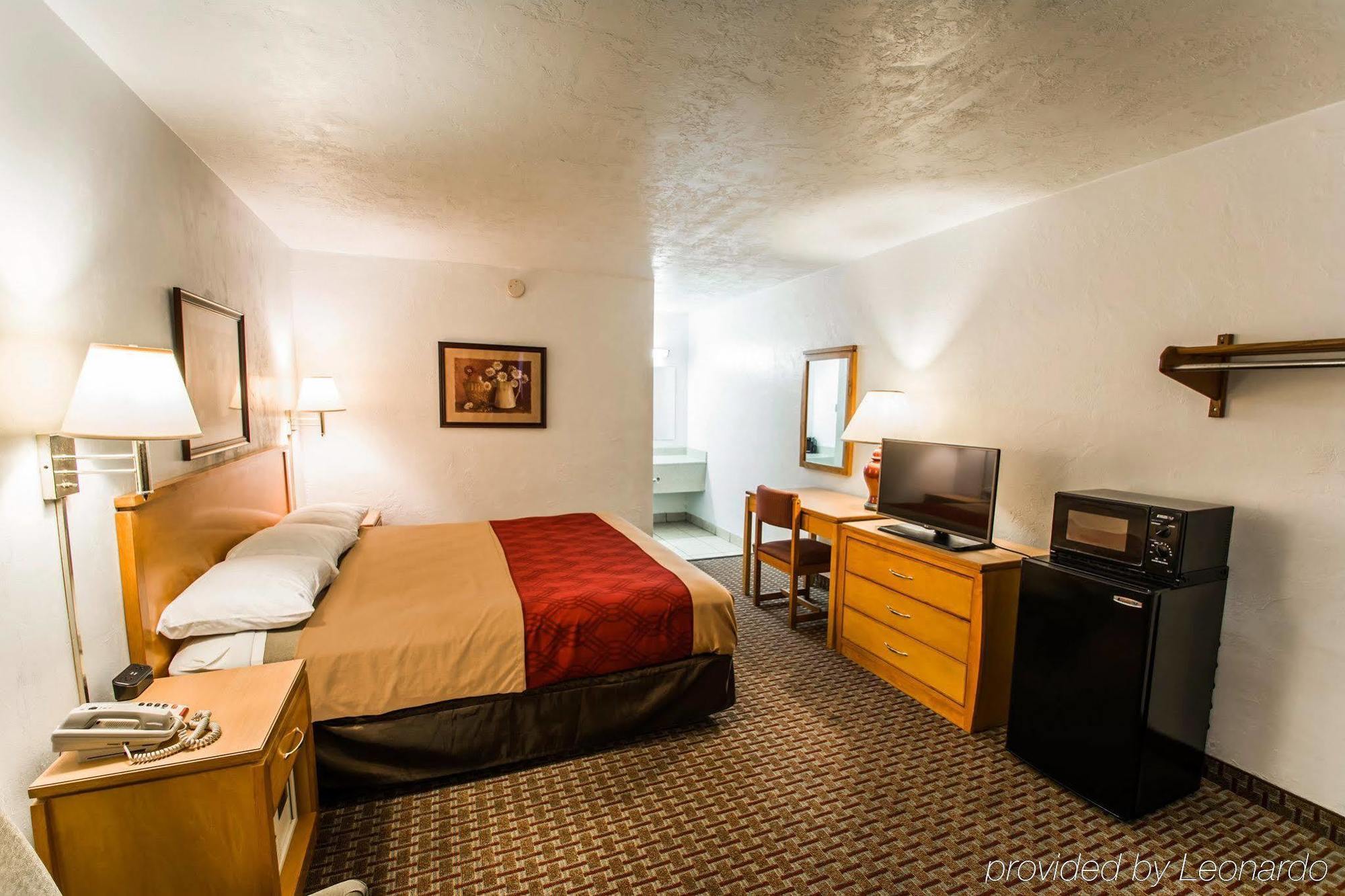 Econo Lodge University Gainesville Bagian luar foto