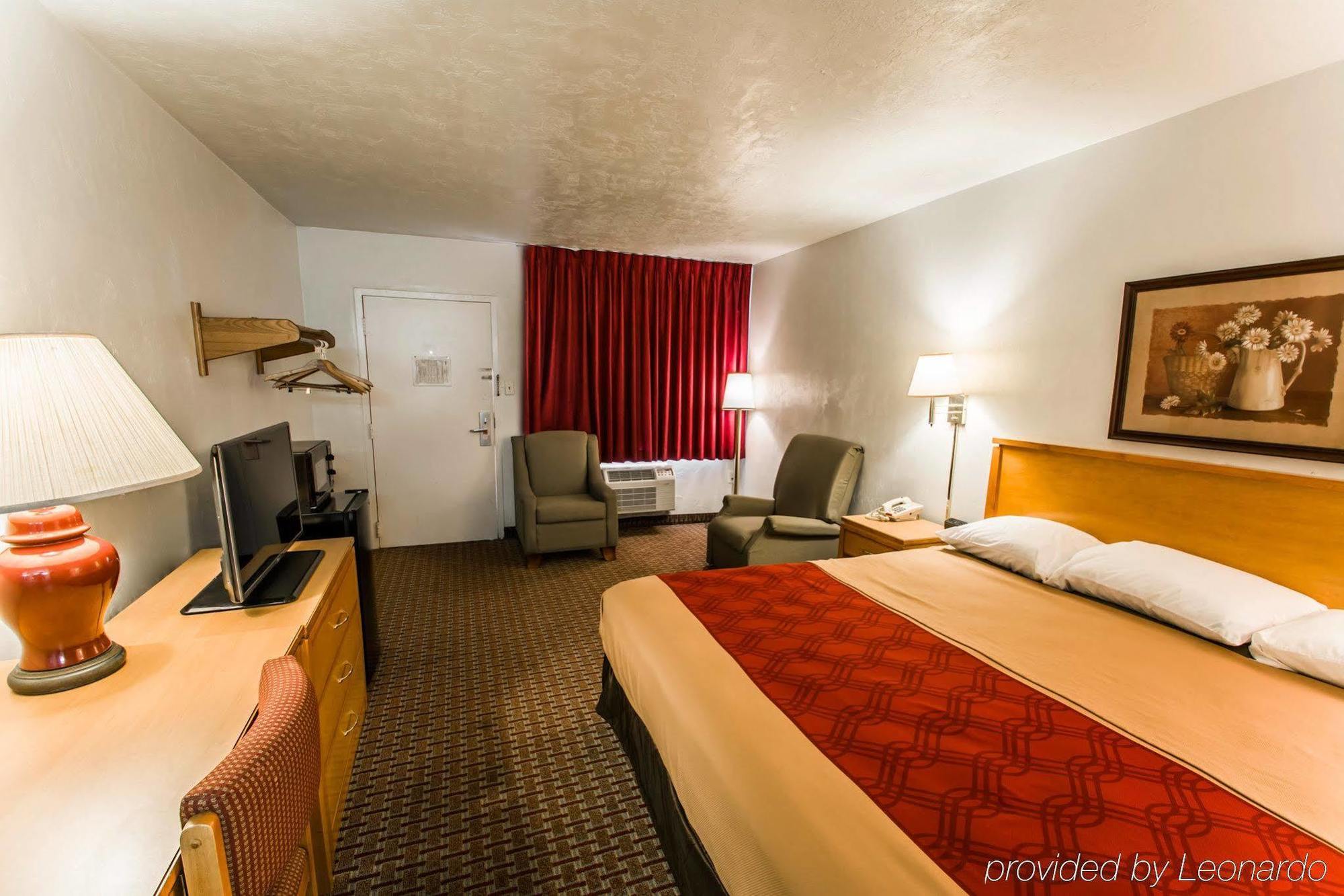 Econo Lodge University Gainesville Bagian luar foto